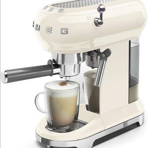 SMEG espresso machine BRAND NEW IN BOX